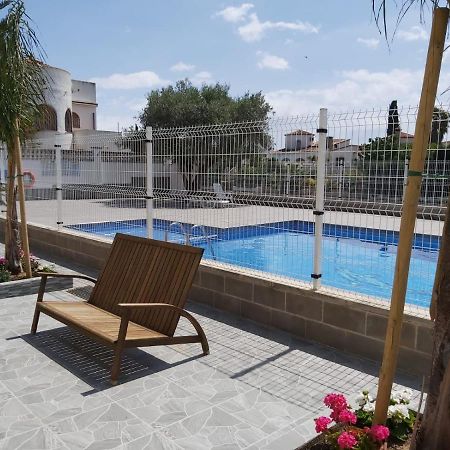 Apartament Amb Piscina Ampuriabrava Exterior foto